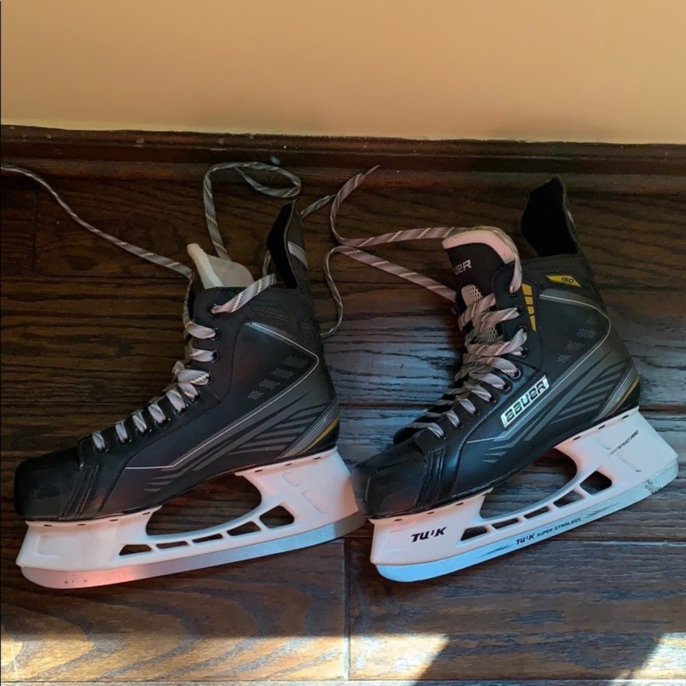 Men’s ice skates